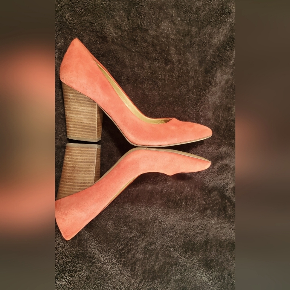Crown Vintage Coral sued leather chunky heels